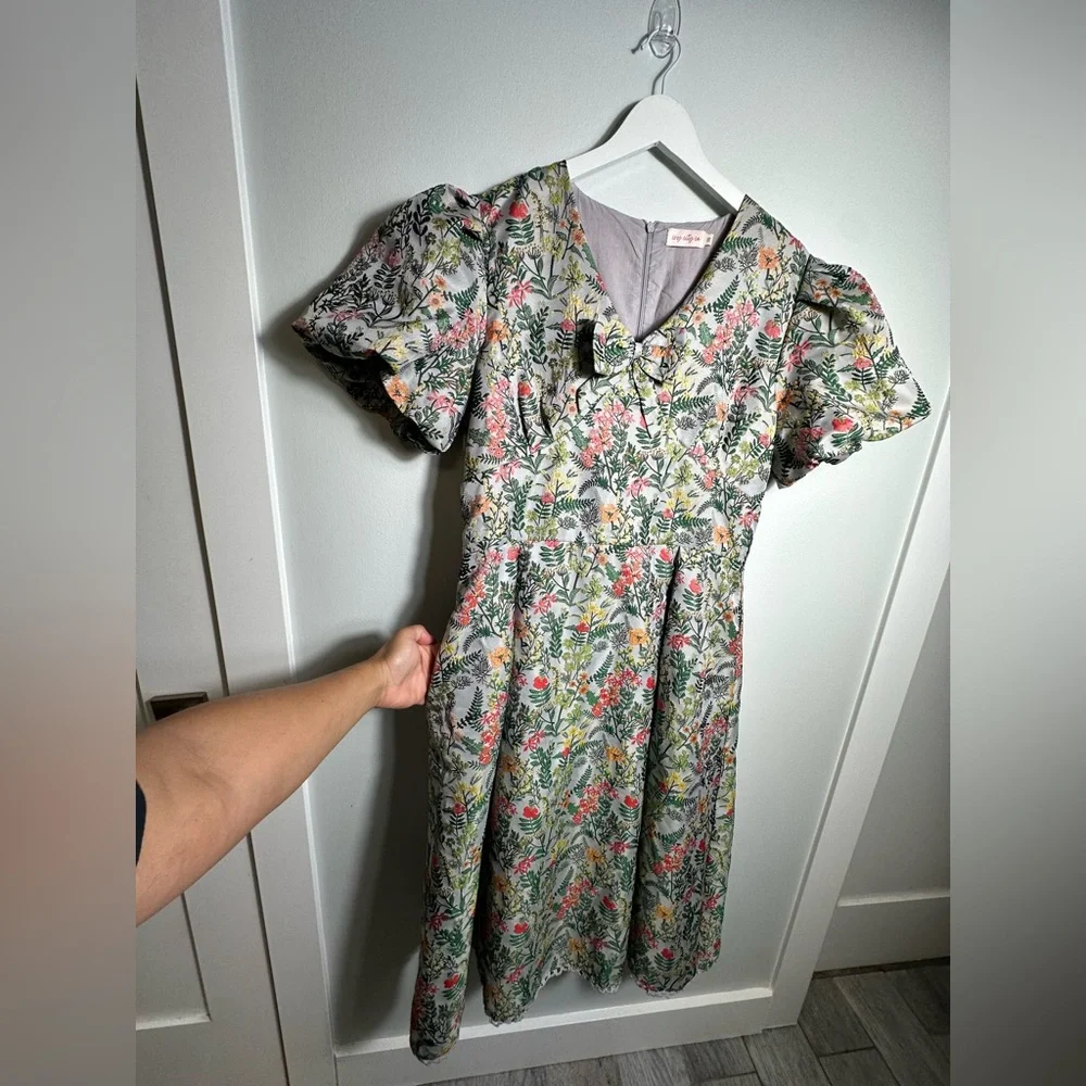 NEW Ivy City Co Avalon Floral Brocade Midii Puff Sleeve Bow Dress Sz 16 - Picture 12 of 17